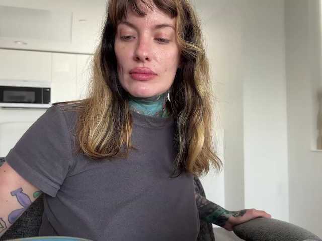 iiixbostonxiii live cam on BongaCams