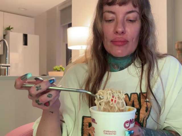 iiixbostonxiii live cam on BongaCams