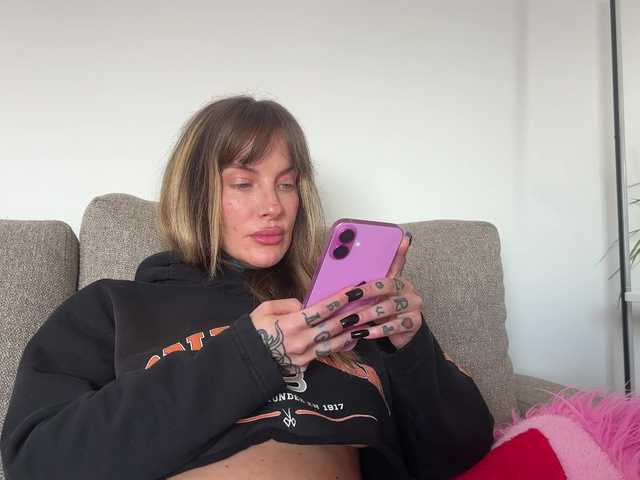 iiixbostonxiii live cam on BongaCams