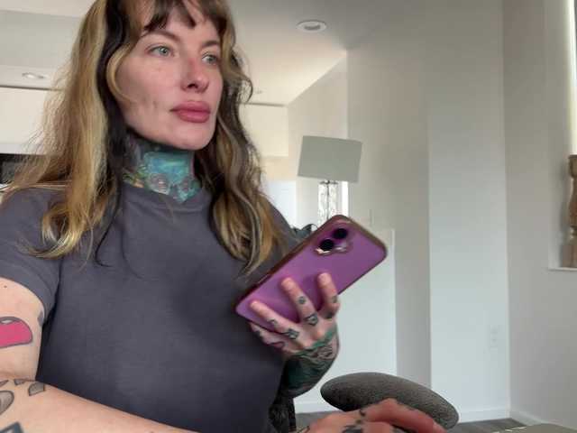 iiixbostonxiii live cam on BongaCams