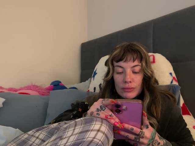 iiixbostonxiii's BongaCams show and profile