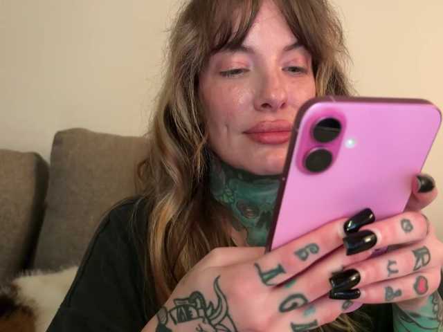 iiixbostonxiii live cam on BongaCams