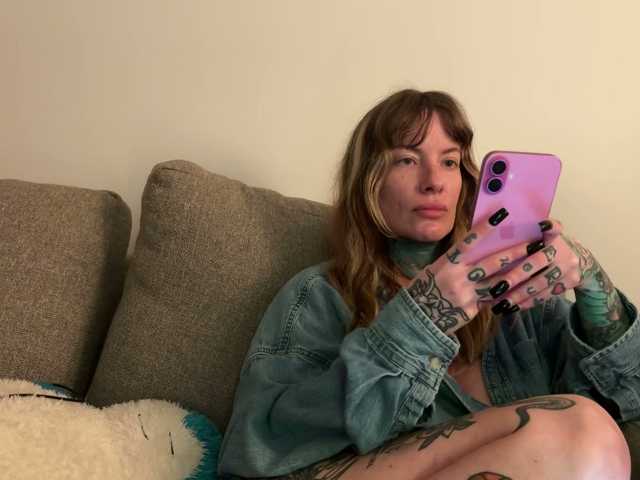 iiixbostonxiii live cam on BongaCams
