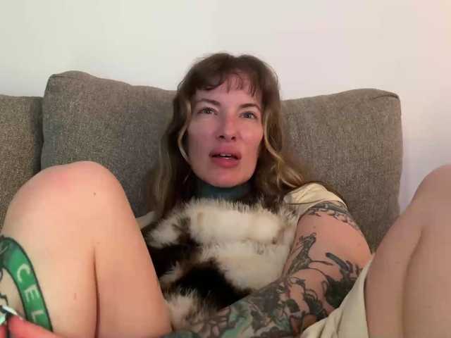 le modèle airgeadx est en webcam porno dans un show sur le site bongacams, il possède les tags suivants: White/Caucasian,Blonde,Shaved