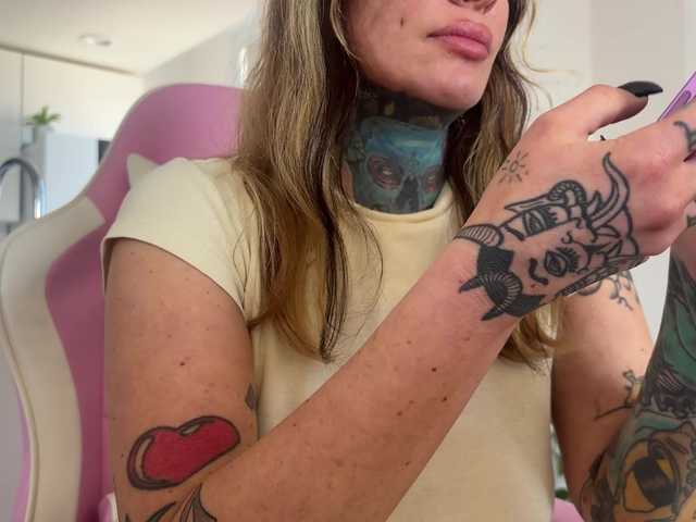 iiixbostonxiii live cam on BongaCams