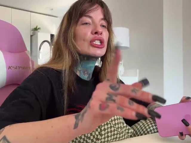 iiixbostonxiii, live now on BongaCams