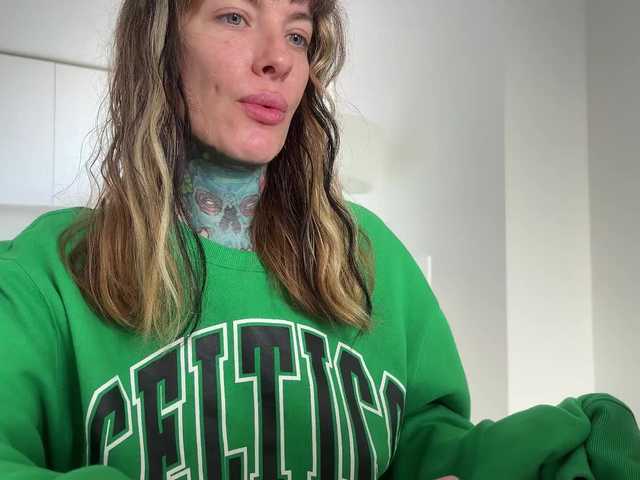 iiixbostonxiii live cam on BongaCams