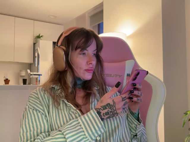 iiixbostonxiii live cam on BongaCams