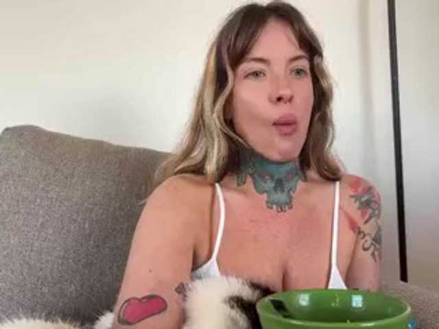 iiixbostonxiii live cam on BongaCams