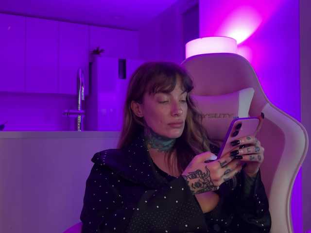 iiixbostonxiii live cam on BongaCams