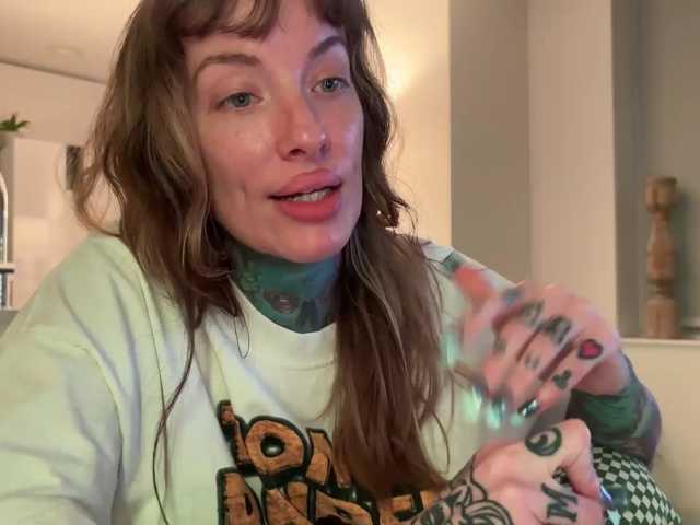iiixbostonxiii live cam on BongaCams