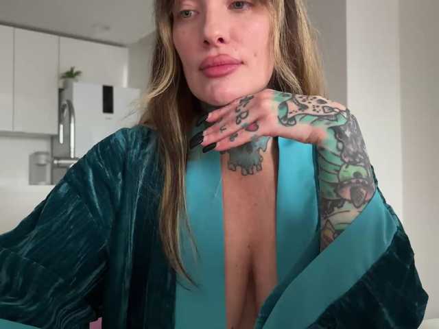 iiixbostonxiii, en vivo ahora en BongaCams