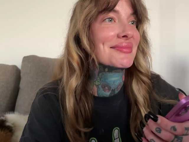 iiixbostonxiii live cam on BongaCams