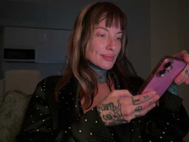 iiixbostonxiii live cam on BongaCams