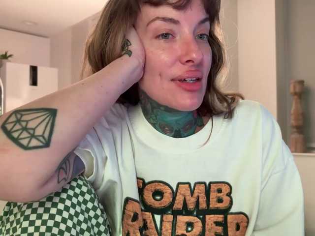 iiixbostonxiii live cam on BongaCams
