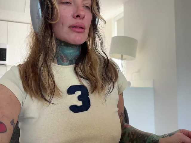 iiixbostonxiii live cam on BongaCams