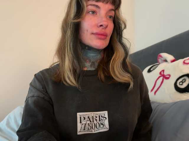 iiixbostonxiii's BongaCams show and profile