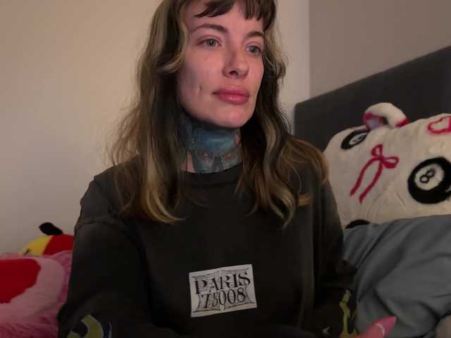 iiixbostonxiii's BongaCams show and profile