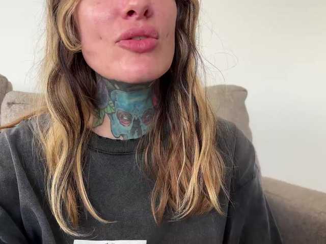 iiixbostonxiii live cam on BongaCams