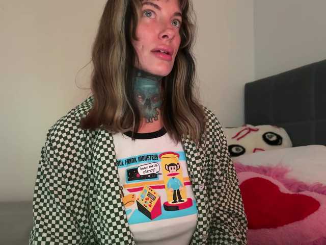 iiixbostonxiii's BongaCams show and profile