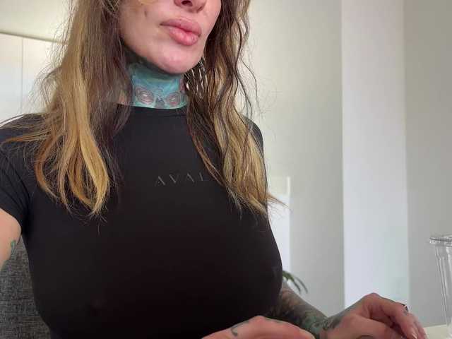iiixbostonxiii live cam on BongaCams