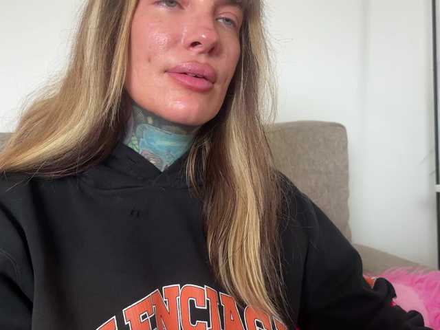 iiixbostonxiii live cam on BongaCams