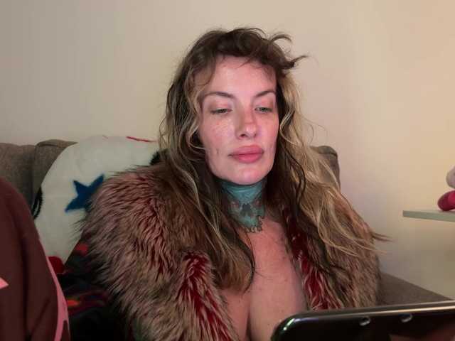 iiixbostonxiii live cam on BongaCams