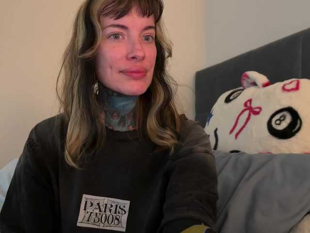 iiixbostonxiii's BongaCams show and profile