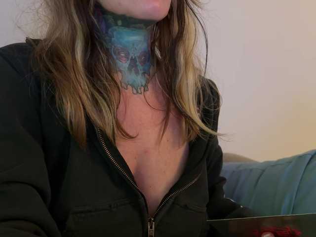 iiixbostonxiii live cam on BongaCams