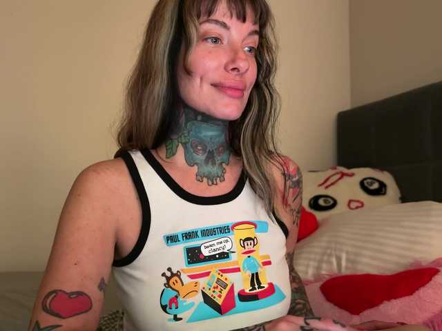 iiixbostonxiii's BongaCams show and profile