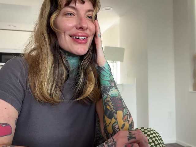 iiixbostonxiii live cam on BongaCams