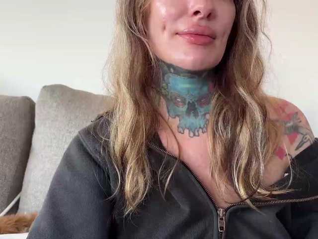 iiixbostonxiii live cam on BongaCams