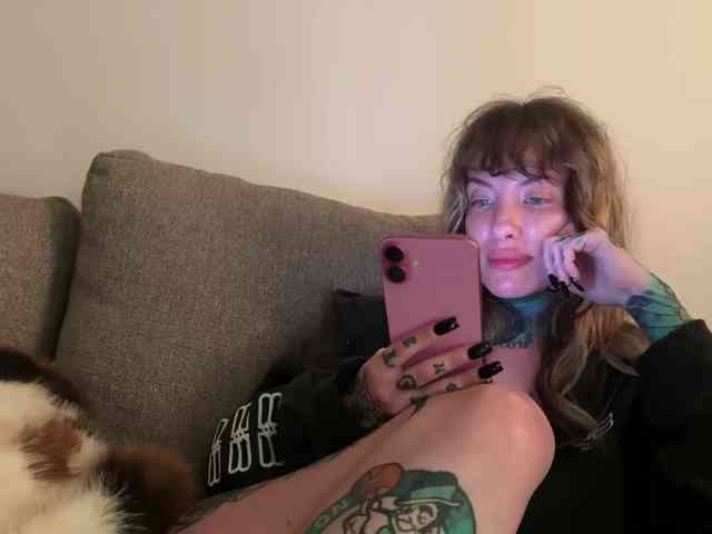 iiixbostonxiii's webcam live show