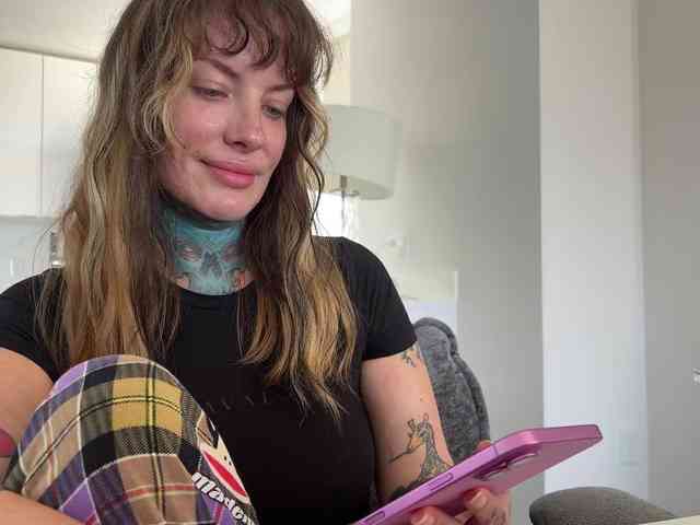 iiixbostonxiii Live Webcam on BongaCams