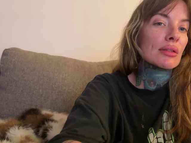 iiixbostonxiii's webcam live show
