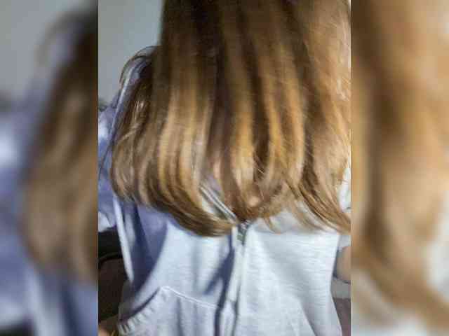 Alisia_Purr