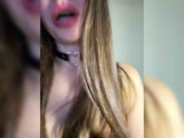 Alisia_Purr