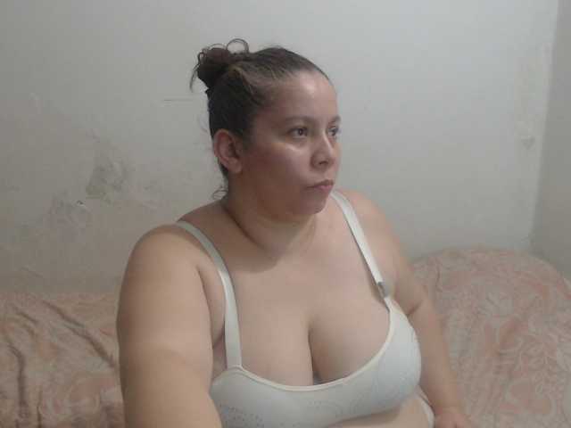 tiffa1hot webcam bongacams model stream image