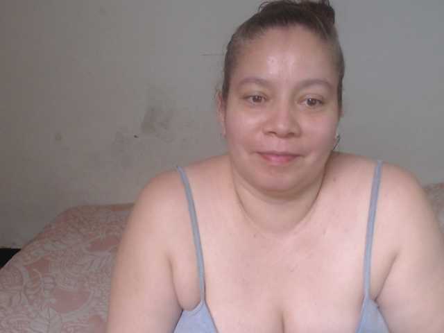 tiffa1hot, en vivo ahora en BongaCams