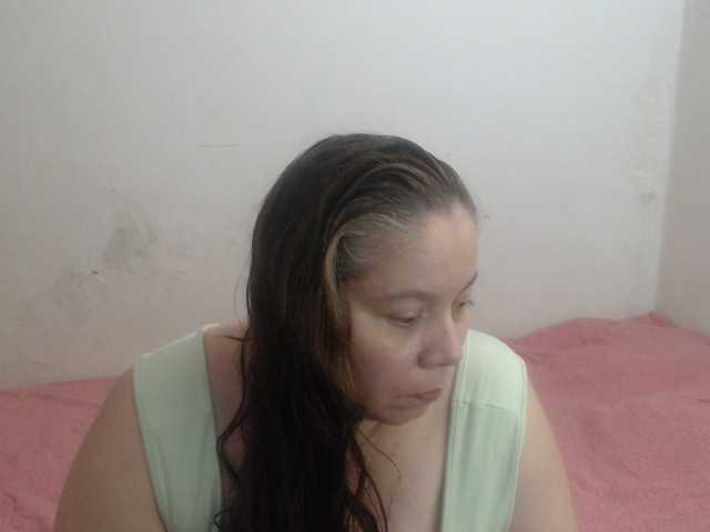 tiffa1hot live cam on BongaCams