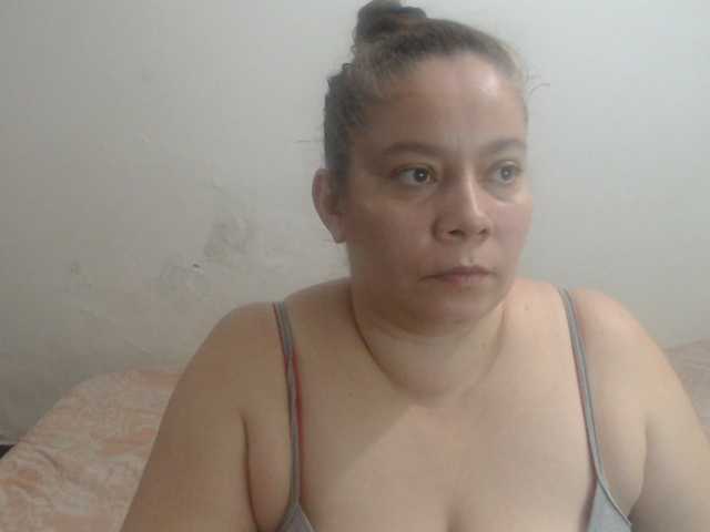 tiffa1hot live cam on BongaCams