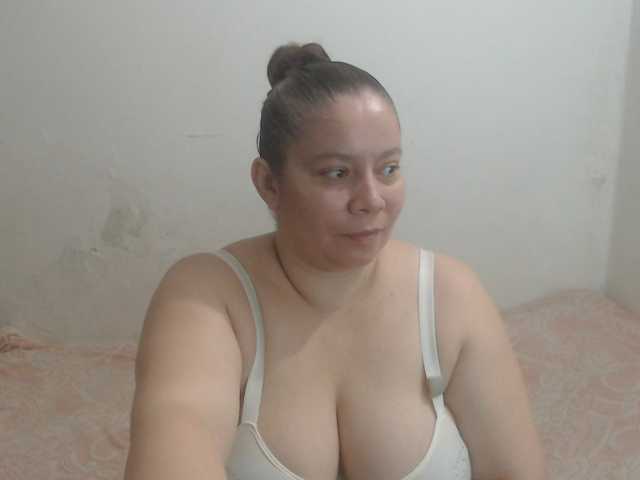 tiffa1hot live cam on BongaCams