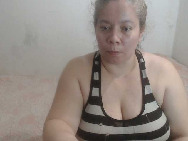 tiffa1hot live cam on BongaCams