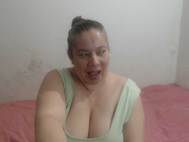 tiffa1hot webcam bongacams model stream image
