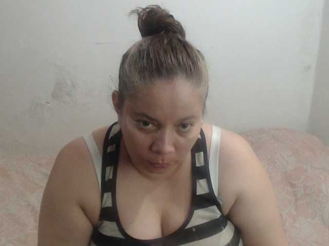 tiffa1hot live cam on BongaCams