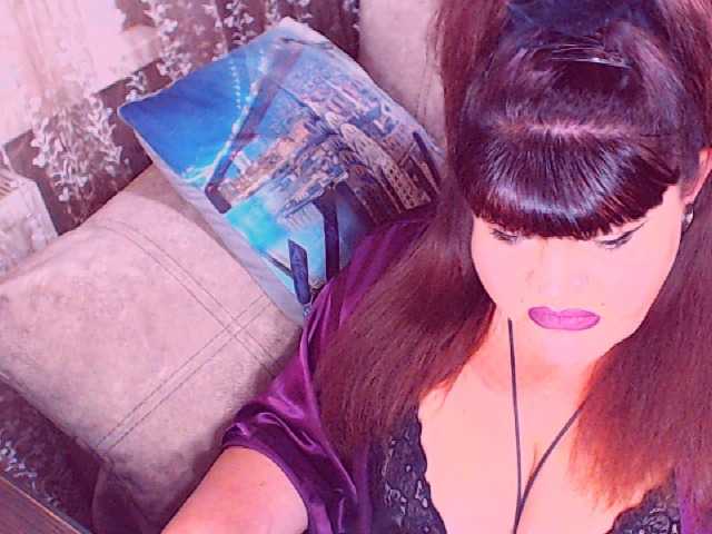 RedBustyX live cam on BongaCams