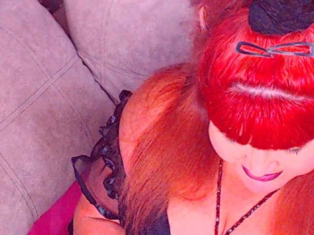 RedBustyX live webcam show