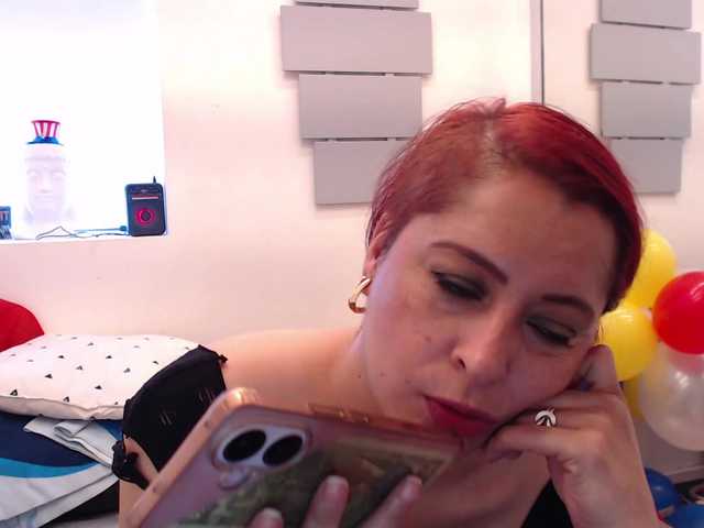evatwiss live cam on BongaCams