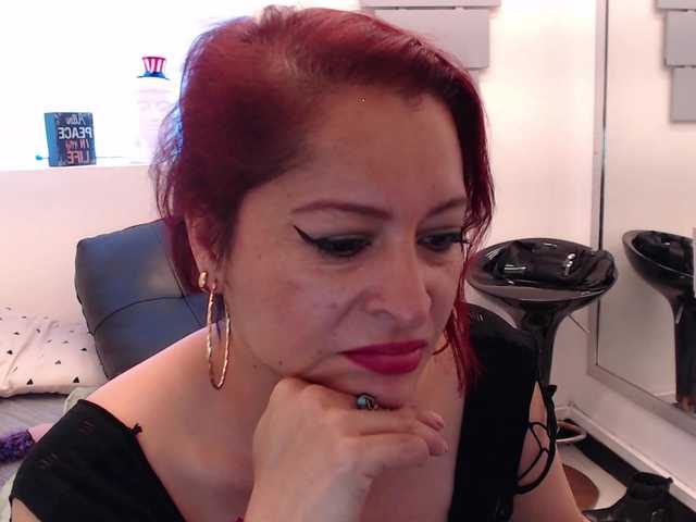 evatwiss live cam on BongaCams