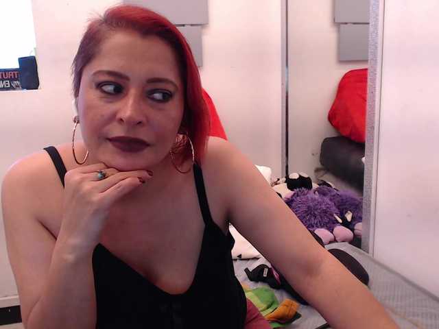 evatwiss live cam on BongaCams